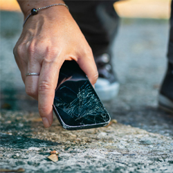 Comment allumer votre Iphone cassé ?