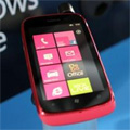 Le Nokia Lumia 610 voit la vie en rose