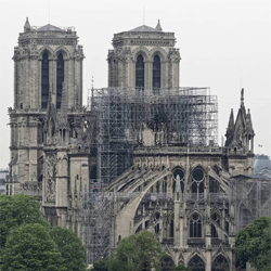 Notre-Dame : Bouygues Telecom, Orange et SFR proposent une collecte de dons par SMS