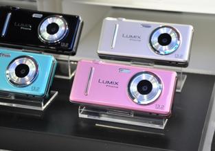 Panasonic va commercialiser des téléphones mobiles Lumix