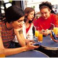 Plus de 4,5 milliards de SMS envoyés chez Orange en 2003