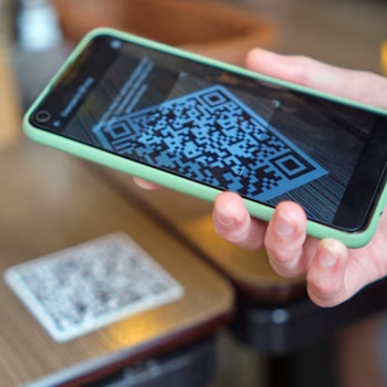 QR codes : la nouvelle porte d'entr�e des cyberarnaques qui inqui�te les Fran�ais
