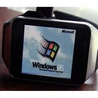 Windows 95 peut fonctionner avec la montre Samsung Gear Live 